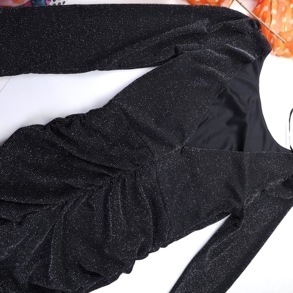 Lulu's Black Sparkle Rouged Low Back Dress Sz Xs - Picture 6 of 9